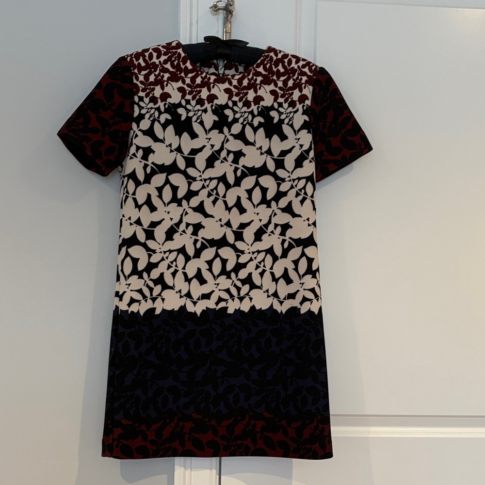 Zara Short Sleeve Floral Block Shift Dress - Black, Cream, Dark Blue & Burgundy